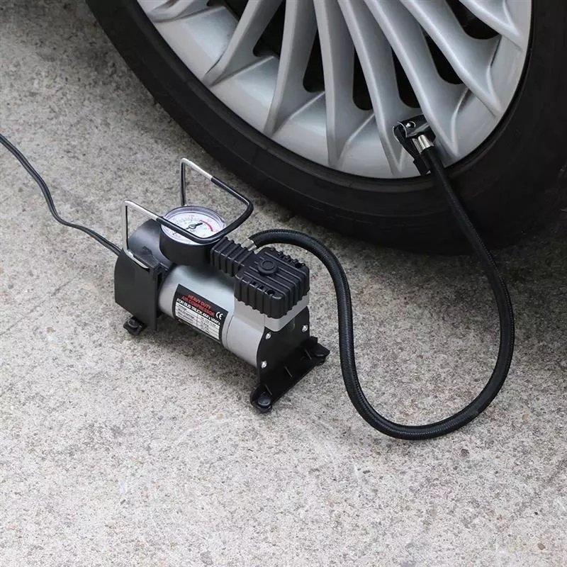 M033A (Aleja1) Z030H KOMPRESOR SAMOCHODOWY SPRĘŻARKA POMPKA 120 PSI 12V -M049 czerwony kartonik