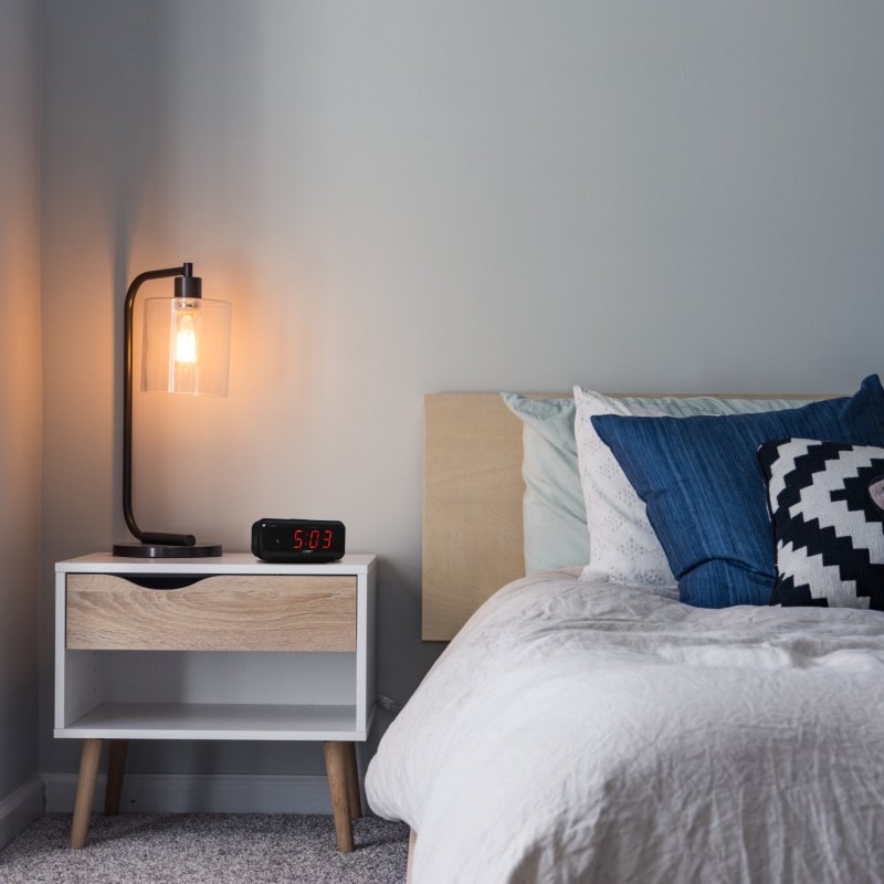 N048 BUDZIK ZEGAR ELEKTRONICZNY ALARM CYFROWY LED 24H - E211