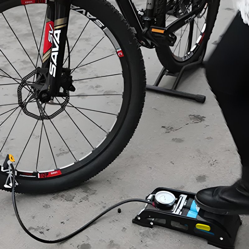 M046B (ALEJA2) Z001   POMPKA NOŻNA DWUTŁOKOWA SAMOCHODOWA ROWEROWA MOCNA -M052