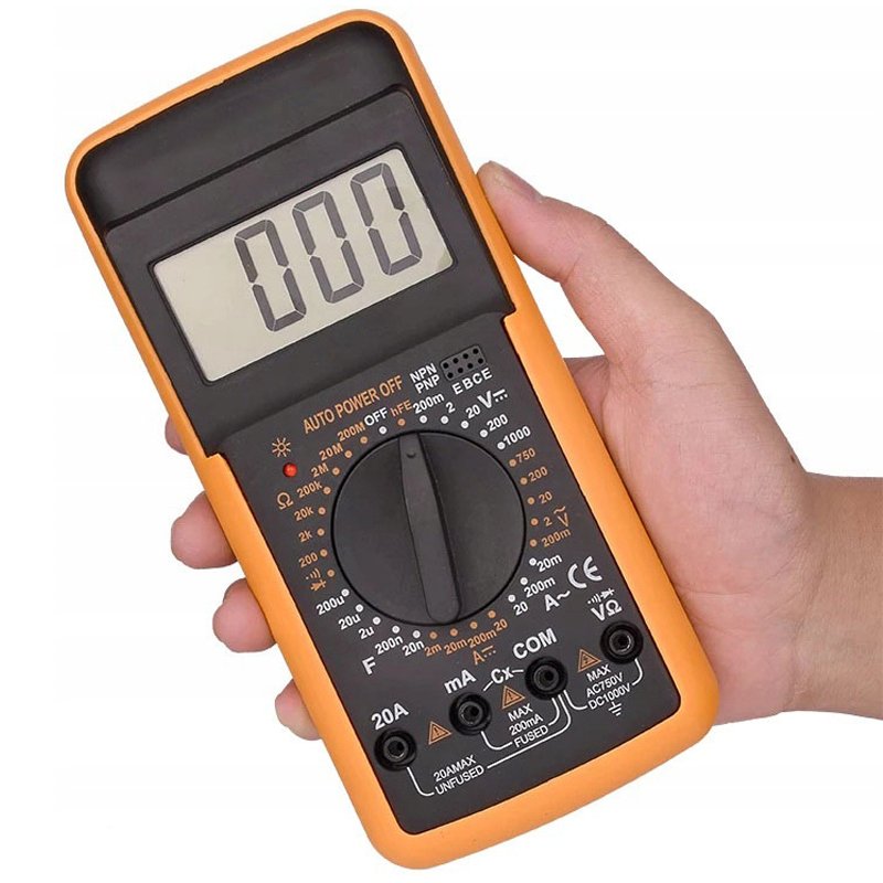 M004A   CYFROWY MIERNIK PRĄDU MULTIMETR TESTER NAPIĘCIA  -E208