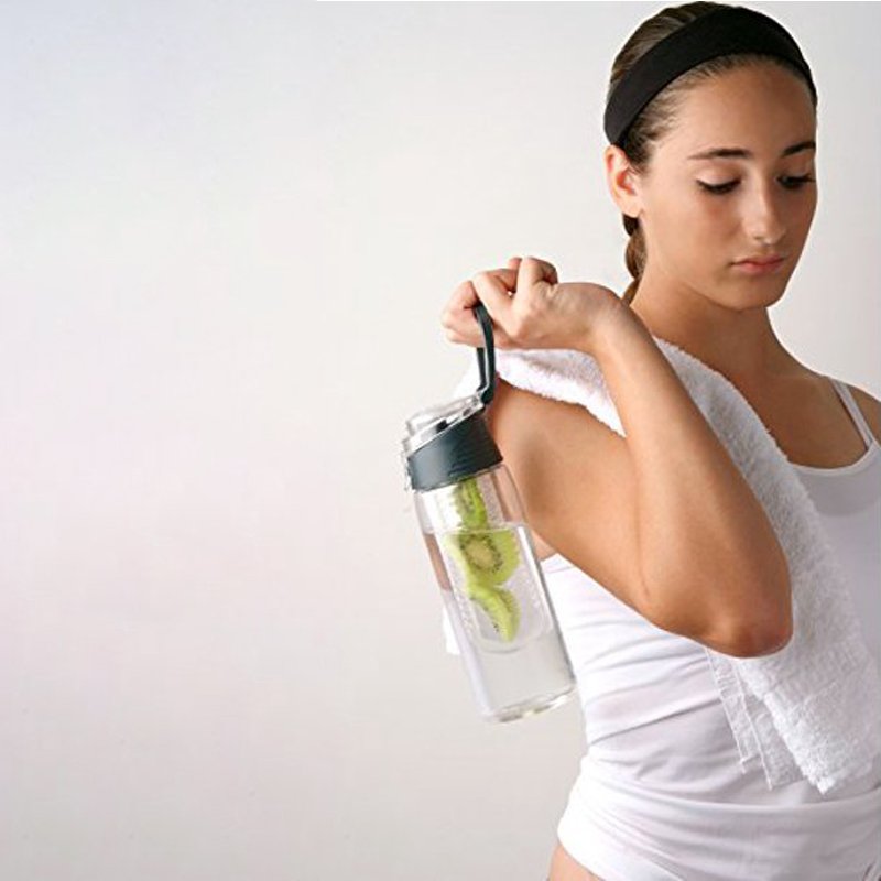 N366 BIDON INFUSER BUTELKA NA WODĘ POJEMNIK OWOCE 700ml - czarny S026