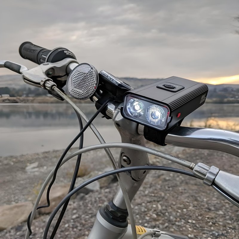 M083B (ALEJA3) LAMPKA ROWEROWA LED PRZÓD TYŁ POWERBANK 1600LM -S102