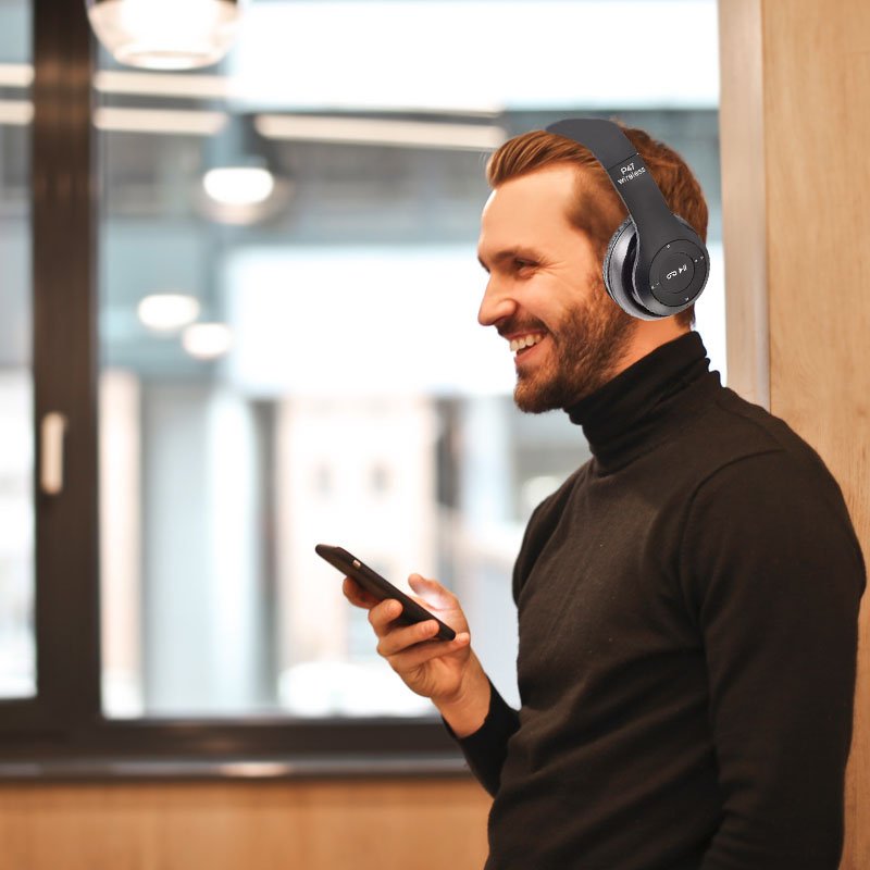 M003F    SŁUCHAWKI BEZPRZEWODOWE P47 BLUETOOTH MIKROFON MP3- E142 czarny