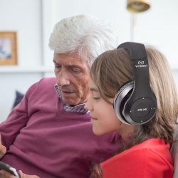 M003F    SŁUCHAWKI BEZPRZEWODOWE P47 BLUETOOTH MIKROFON MP3- E142 czarny