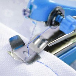 N382 MINI MASZYNA RĘCZNA DO SZYCIA IGŁA NIĆ PRZENOŚNA- O363-1 niebieski