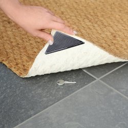 M000   PODKŁADKI ANTYPOŚLIZGOWE POD DYWAN WYKŁADZINĘ 8SZT -O019
