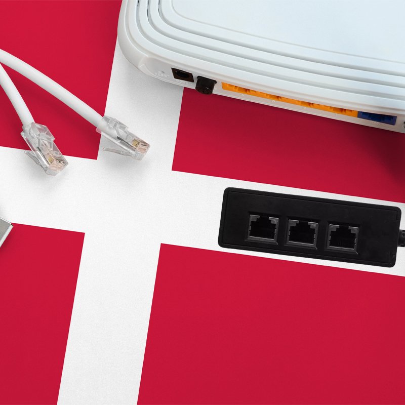N122 ADAPTER ROZGŁAŁĘŹNIK 1000 MB/S LAN RJ45 3xRJ45 FTP -E397