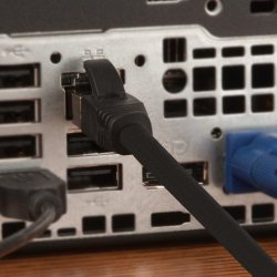 N122 ADAPTER ROZGŁAŁĘŹNIK 1000 MB/S LAN RJ45 3xRJ45 FTP -E397