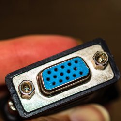 M000  ADAPTER PRZEJŚCIÓWKA D-SUB VGA DO DVI-I KONWERTER -E388 srebrna końcówka