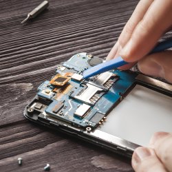M000 ZESTAW NAPRAWCZY DO TELEFONU SERWISOWY WKRĘTAKI -E497-1