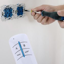 N002 BEZPRZEWODOWY WŁĄCZNIK WYŁĄCZNIK ŚWIATŁA PILOT 1K-E360-1