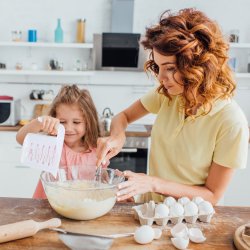 M004A   MIARKA KUCHENNA KUBEK Z PODZIAŁKĄ DZBANEK MIARKĄ 0,5L -O761