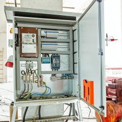 N041 UNIWERSALNY KLUCZ DO SZAF SZAFEK STEROWNICZYCH -M101