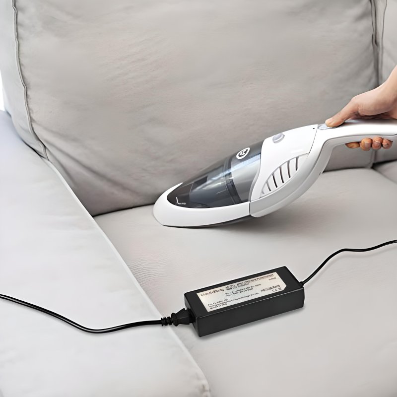 N028 ZASILACZ PRZETWORNICA REDUKTOR NAPIĘCIA 230V / 12V -E621