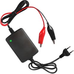M002D   PROSTOWNIK ŁADOWARKA DO AKUMULATORÓW 12V ŻEL AGM- E620