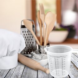 M005A   MIARKA KUCHENNA KUBEK Z PODZIAŁKĄ DZBANEK MIARA 1L -O760