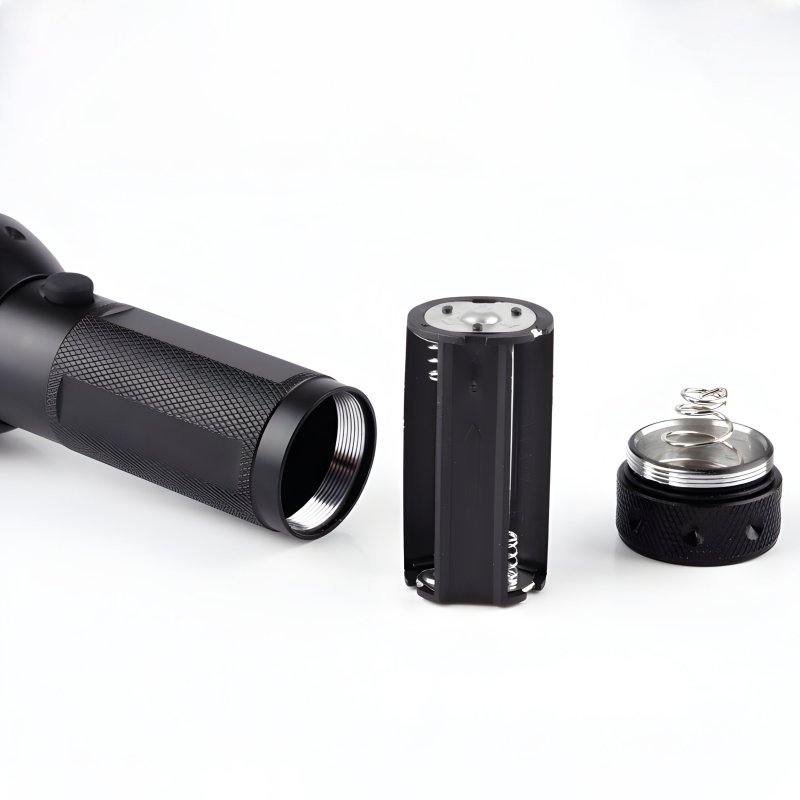 M003A   LATARKA UV LED TAKTYCZNA POLICYJNA AKUMULATOROWA SZPERACZ TESTER BURSZTYNU E858