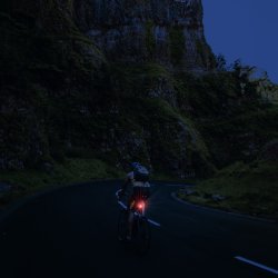 N135  ZESTAW LAMPEK ROWEROWYCH LED PRZÓD I TYŁ DO ROWERU + USB LAMPKI ROWEROWE - S207
