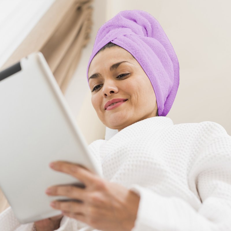 M000   RĘCZNIK NA GŁOWĘ DO WŁOSÓW TURBAN SZYBKOSCHNĄCY XL -O528-1 Fiolet